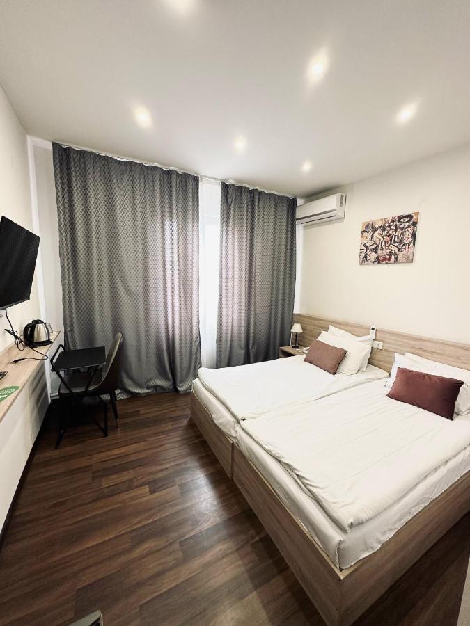 Nava Hotel Jerevan Exteriér fotografie