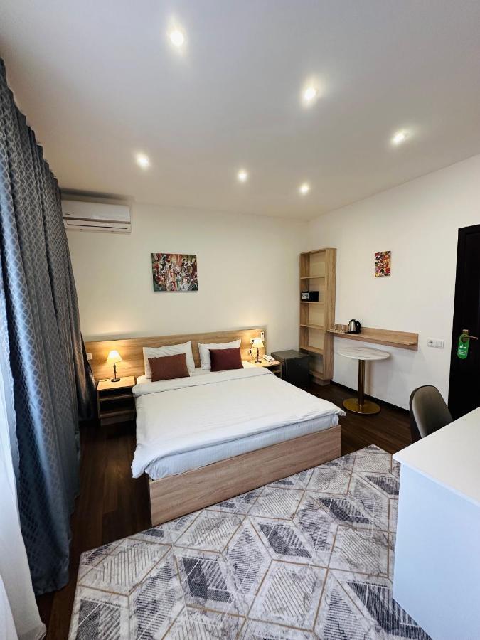 Nava Hotel Jerevan Exteriér fotografie