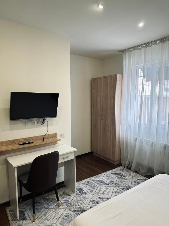 Nava Hotel Jerevan Exteriér fotografie