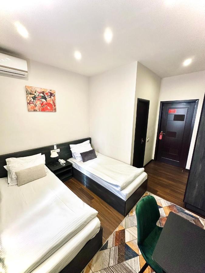 Nava Hotel Jerevan Exteriér fotografie